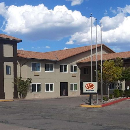 Quality Inn & Suites Grants - I-40 Kültér fotó