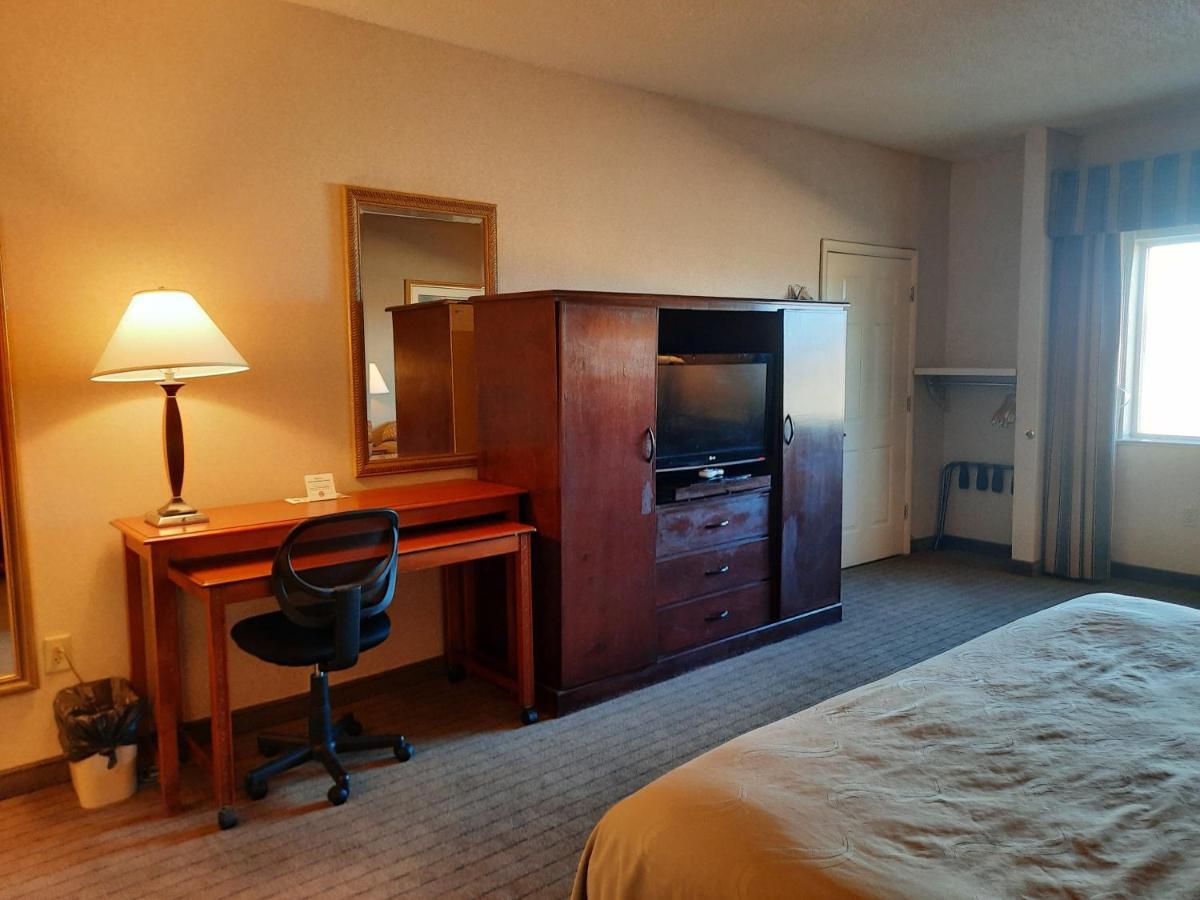 Quality Inn & Suites Grants - I-40 Kültér fotó