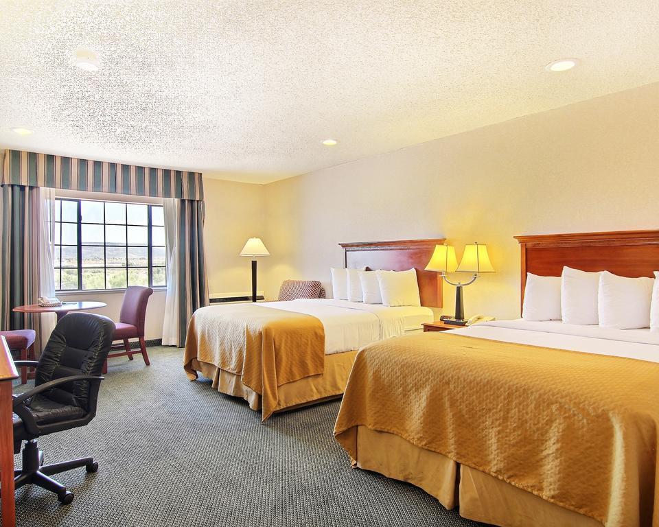 Quality Inn & Suites Grants - I-40 Kültér fotó