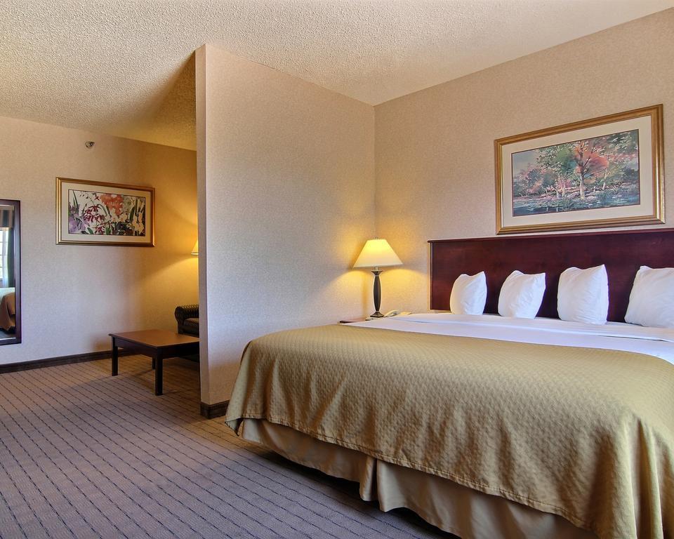 Quality Inn & Suites Grants - I-40 Kültér fotó