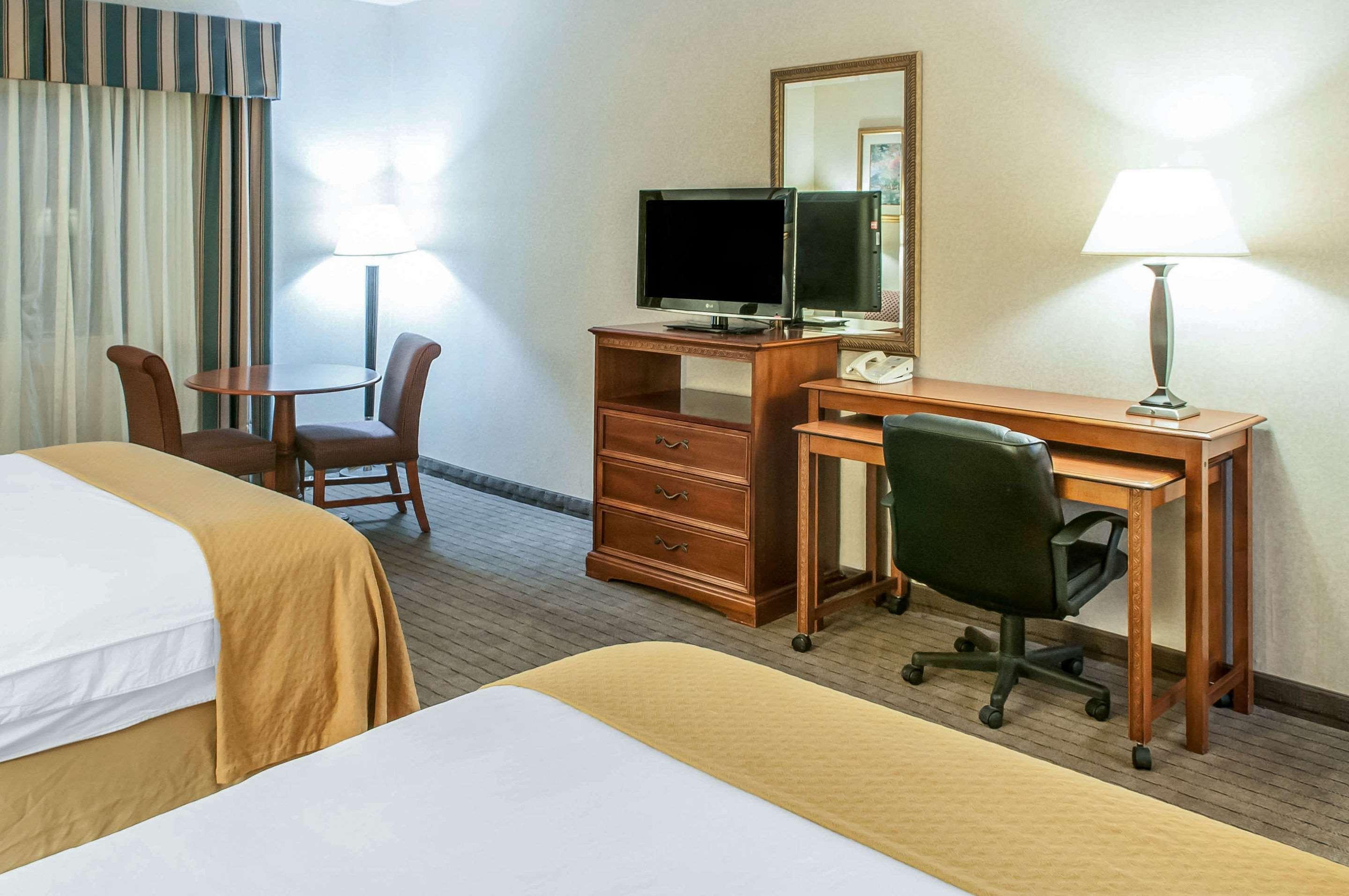 Quality Inn & Suites Grants - I-40 Kültér fotó