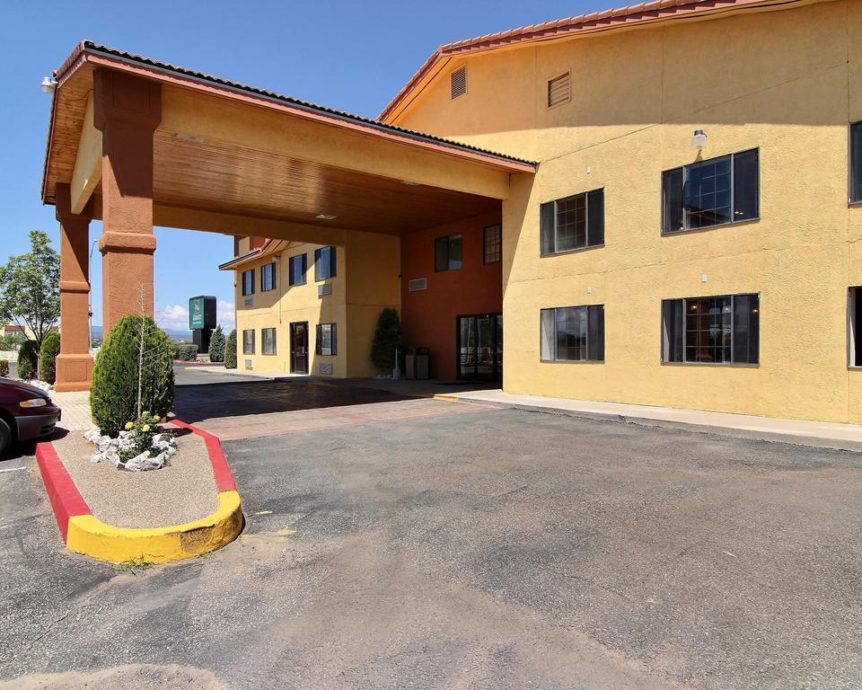 Quality Inn & Suites Grants - I-40 Kültér fotó