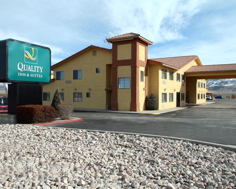 Quality Inn & Suites Grants - I-40 Kültér fotó