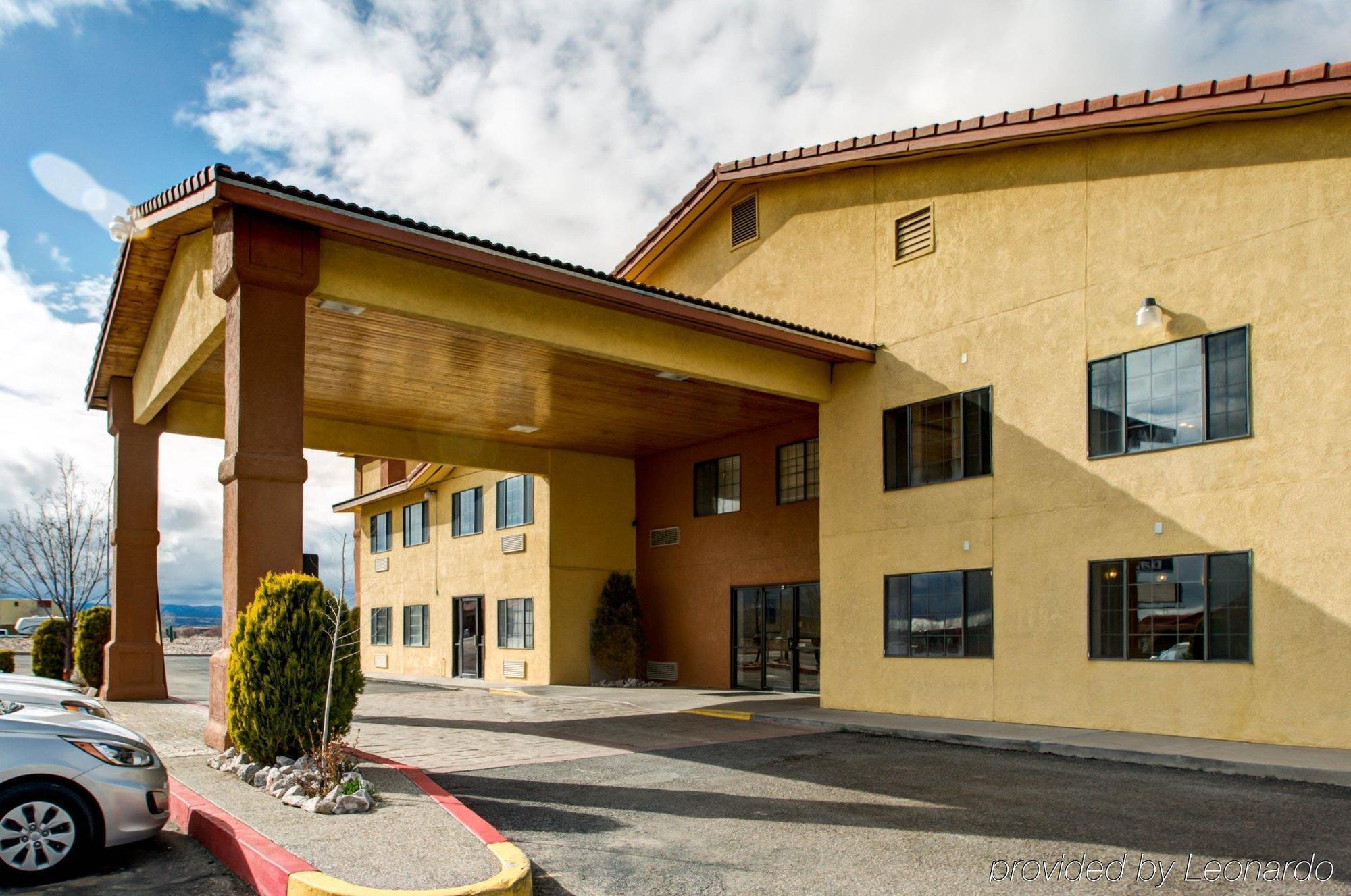 Quality Inn & Suites Grants - I-40 Kültér fotó